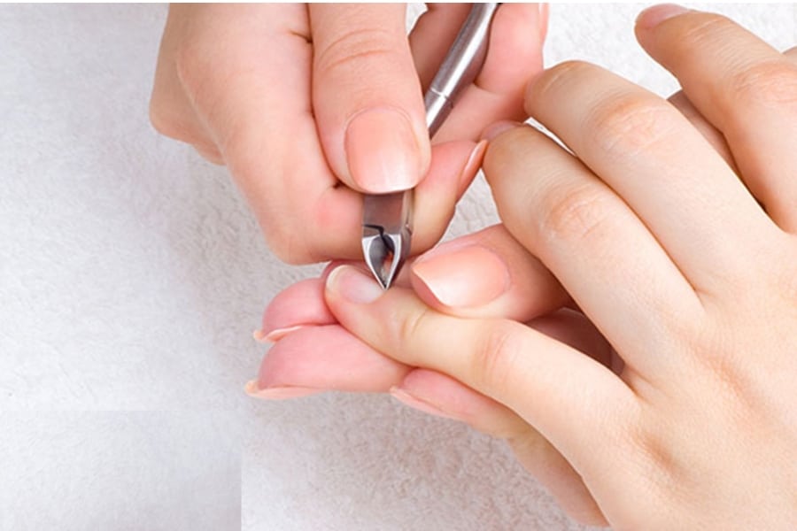 cách chăm sóc móng tay sau khi làm nail
