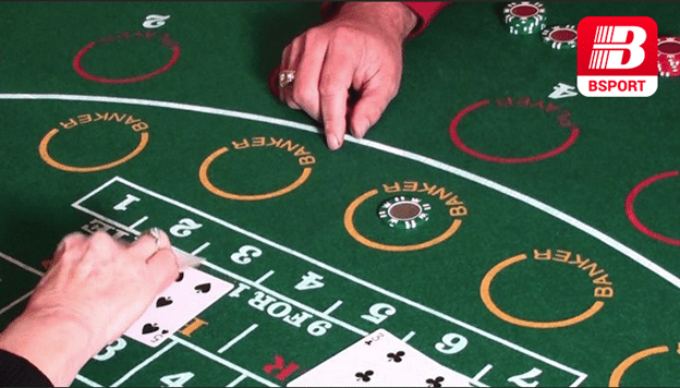 Có nên đầu tư Baccarat không và làm giàu từ Baccarat có thật không?